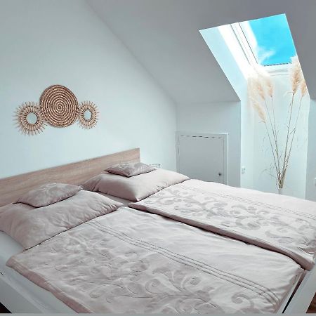 Ferienwohnung Am Park In Schwabmuenchen シュヴァープミュンヘン エクステリア 写真