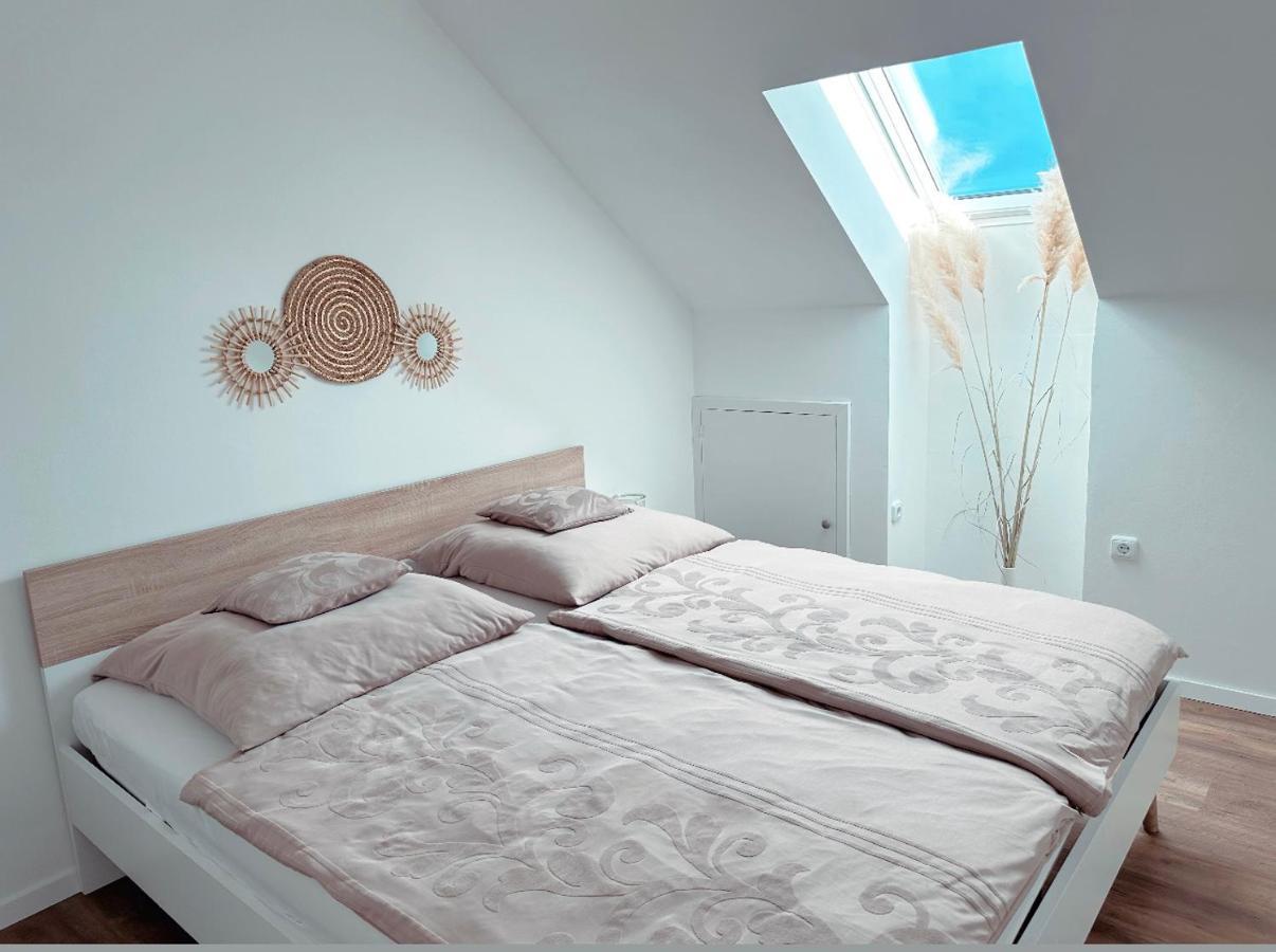 Ferienwohnung Am Park In Schwabmuenchen シュヴァープミュンヘン エクステリア 写真
