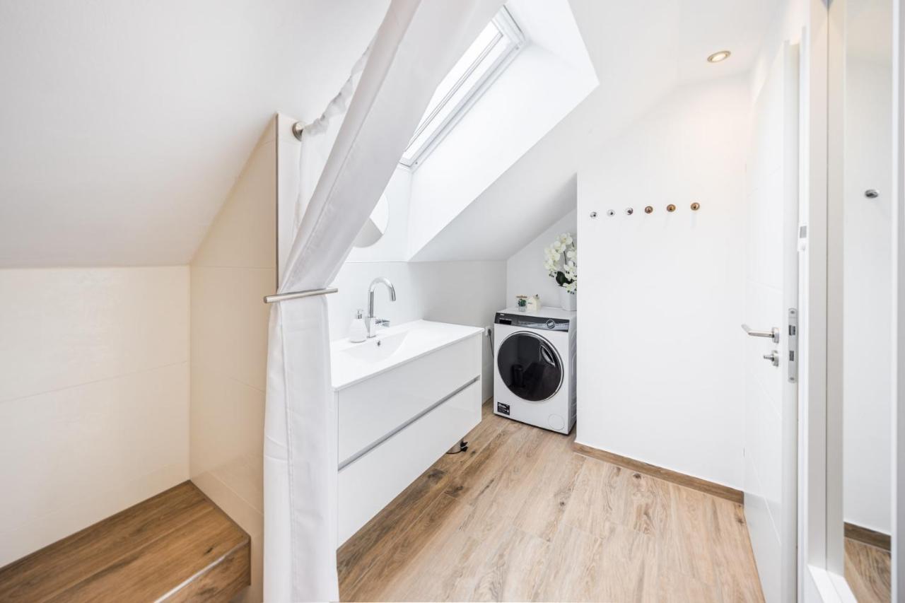 Ferienwohnung Am Park In Schwabmuenchen シュヴァープミュンヘン エクステリア 写真